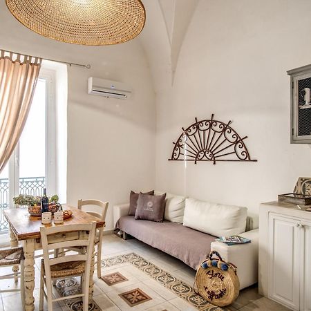 Storie E Affreschi Apartment Галиполи Екстериор снимка